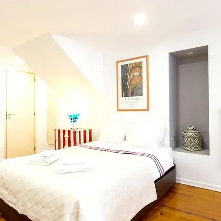With One Bedroom In With Wonderful City View And Wifi *